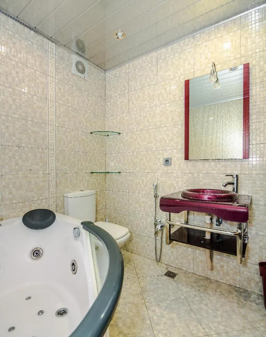 Apartment On Jale Plaza Bakú